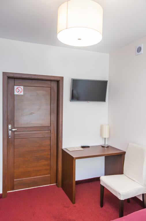 Hostel Замбрув Номер фото