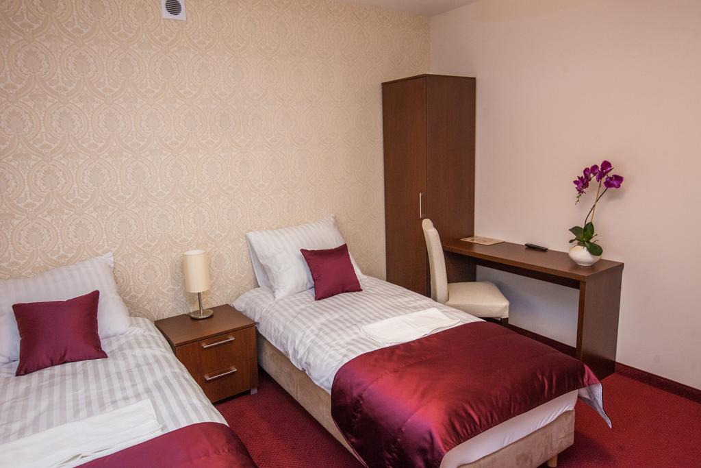 Hostel Замбрув Номер фото